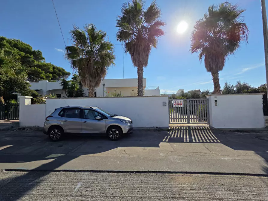 Immagine 1 di Villa in vendita  in Via Senigallia 27 a Taviano