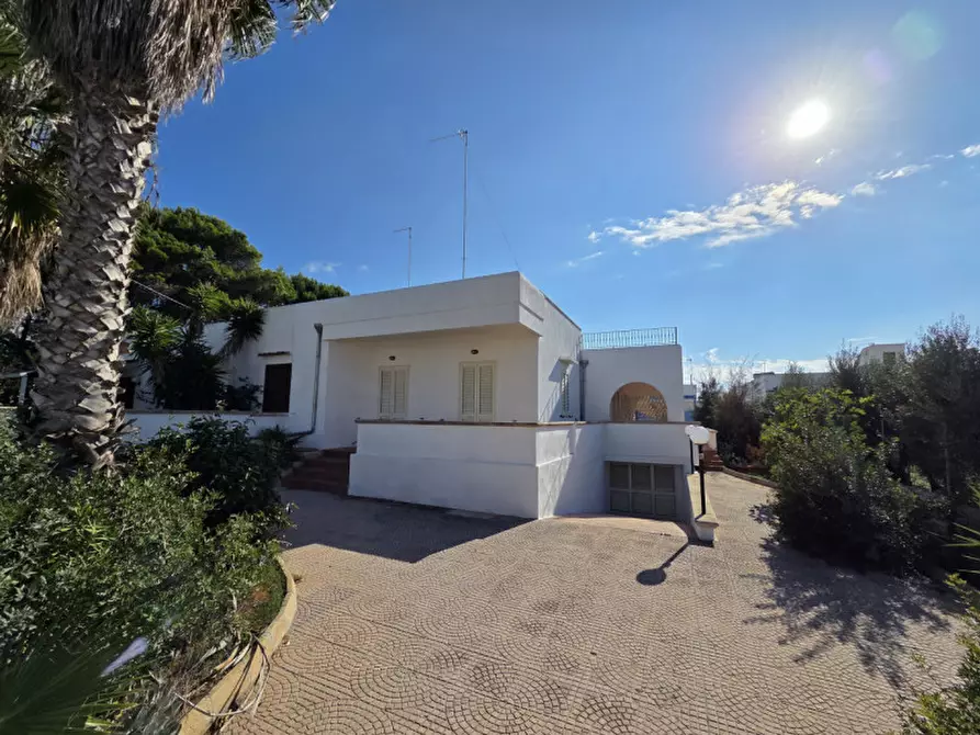 Immagine 4 di Villa in vendita  in Via Senigallia 27 a Taviano