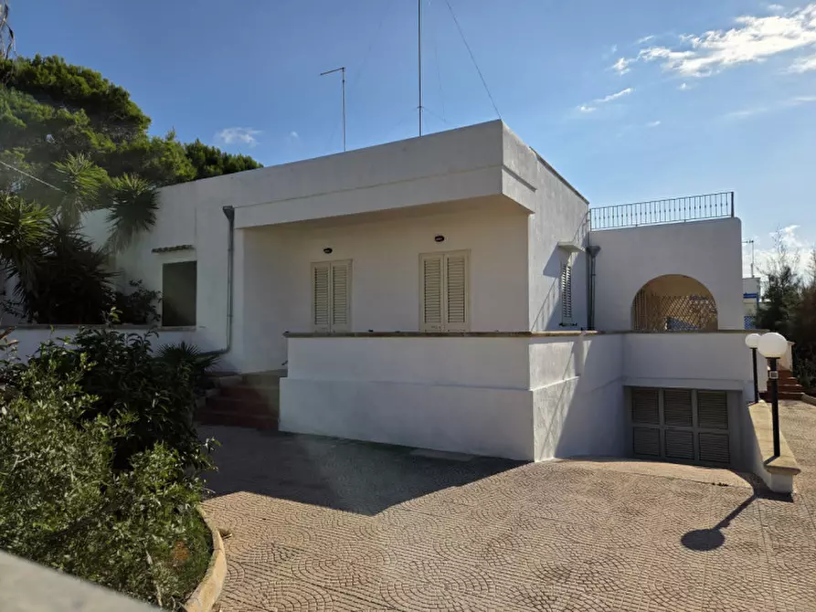 Immagine 5 di Villa in vendita  in Via Senigallia 27 a Taviano