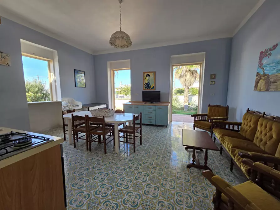 Immagine 6 di Villa in vendita  in Via Senigallia 27 a Taviano