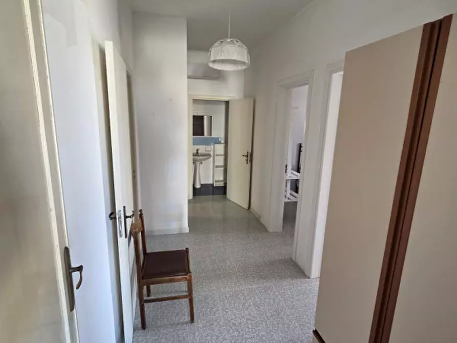 Immagine 8 di Villa in vendita  in Via Senigallia 27 a Taviano