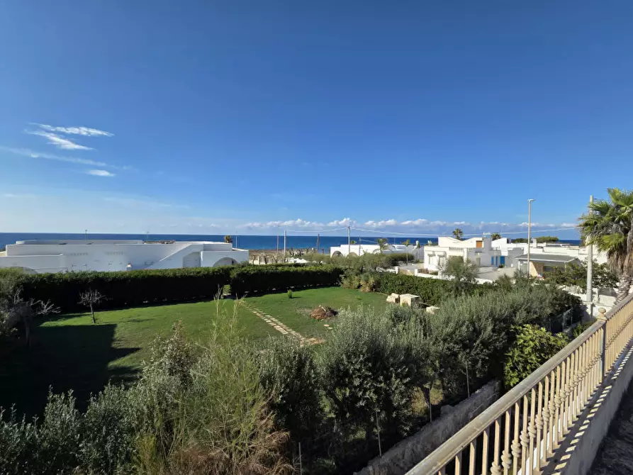 Immagine 28 di Villa in vendita  in Via Senigallia 27 a Taviano