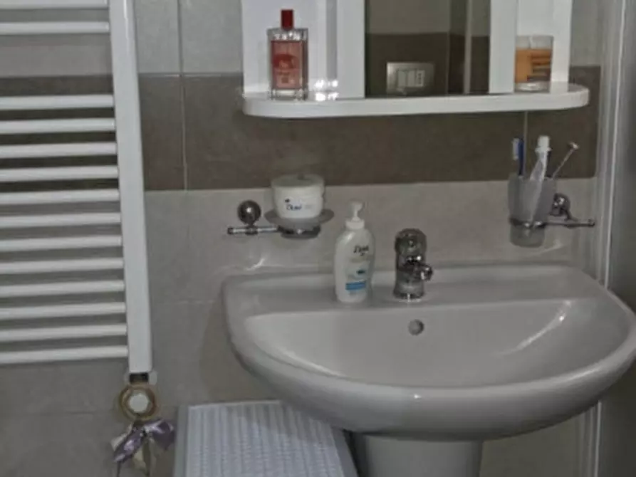 Immagine 4 di Casa indipendente in vendita  a Andria