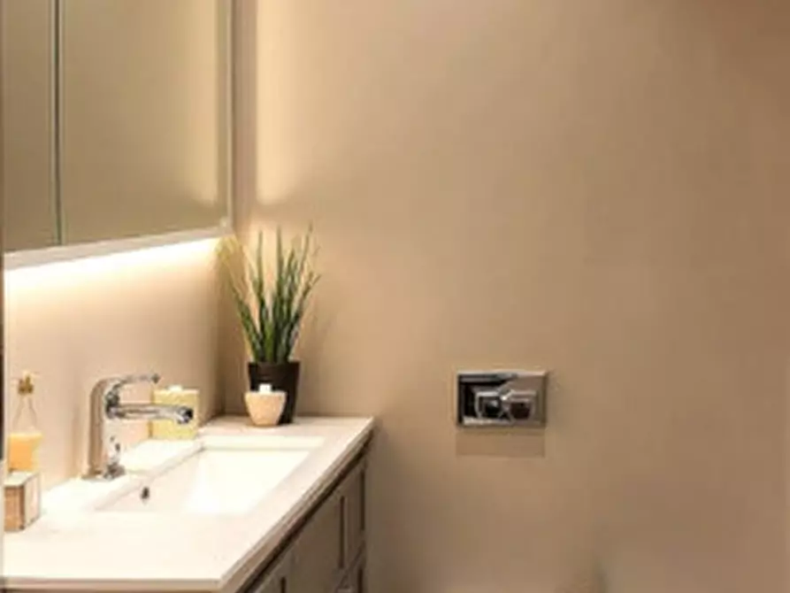 Immagine 27 di Appartamento in vendita  in Corso Novara, 25 a Torino