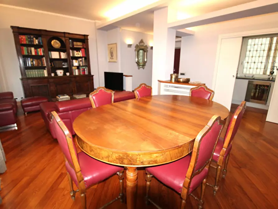 Immagine 4 di Appartamento in vendita  in Via Francesco Saverio Nitti a Roma