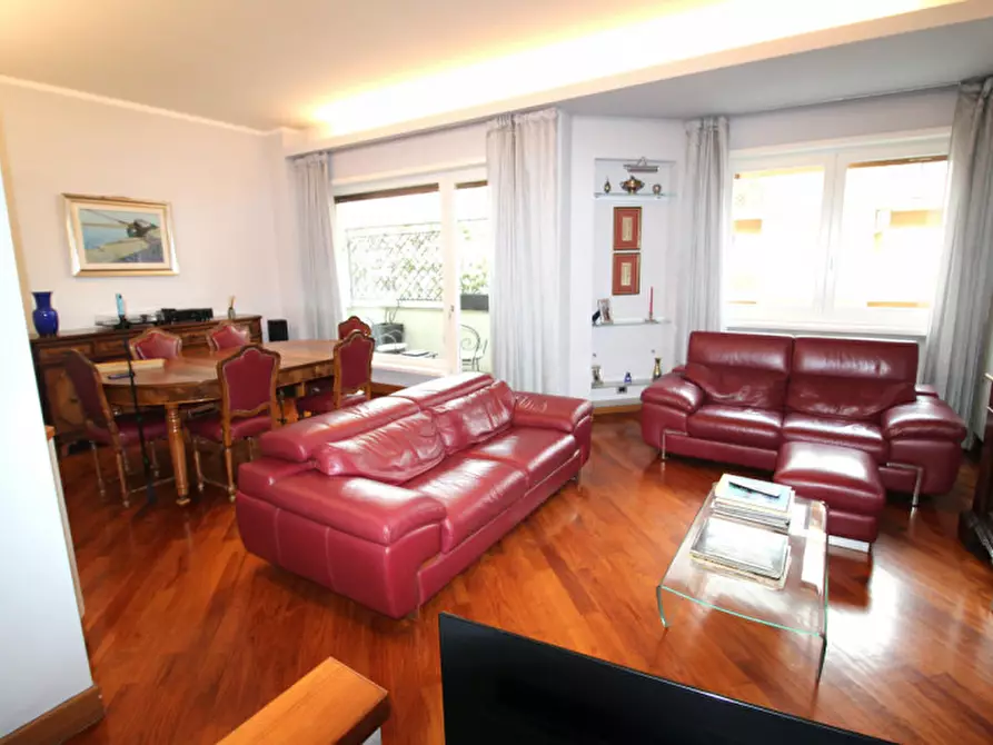 Immagine 7 di Appartamento in vendita  in Via Francesco Saverio Nitti a Roma