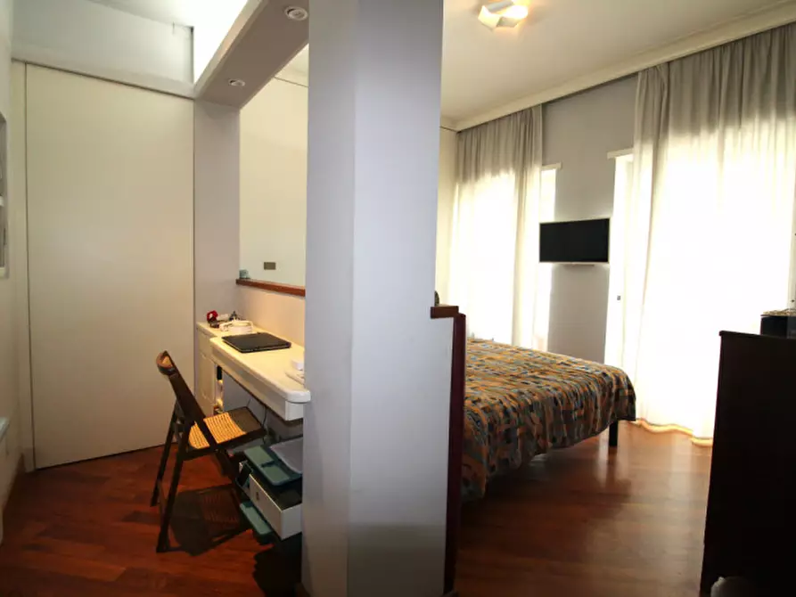 Immagine 12 di Appartamento in vendita  in Via Francesco Saverio Nitti a Roma