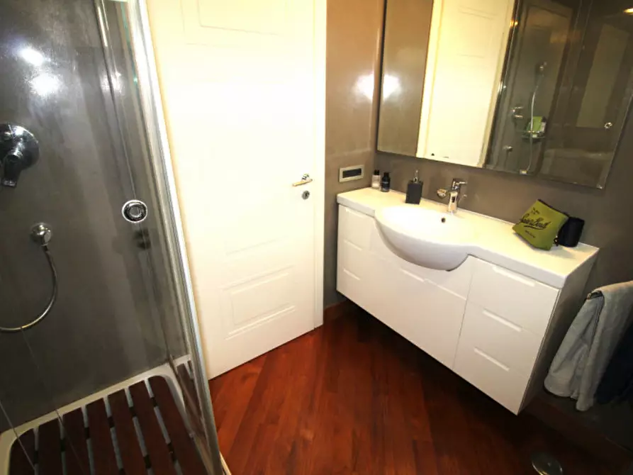 Immagine 20 di Appartamento in vendita  in Via Francesco Saverio Nitti a Roma