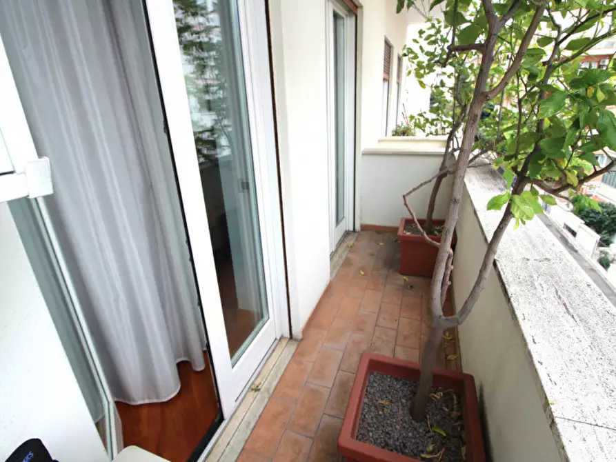 Immagine 22 di Appartamento in vendita  in Via Francesco Saverio Nitti a Roma