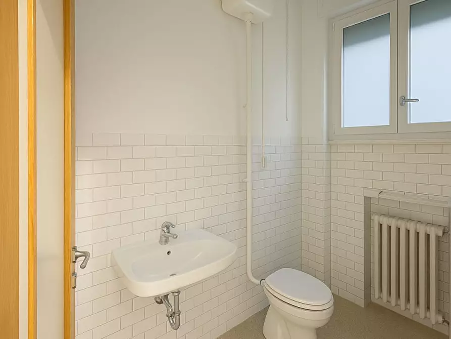 Immagine 7 di Ufficio in affitto  in via delle lame a Bologna