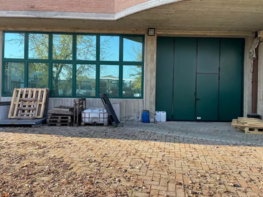 Immagine 1 di Capannone industriale in affitto  in Via Radici Nord a Castellarano