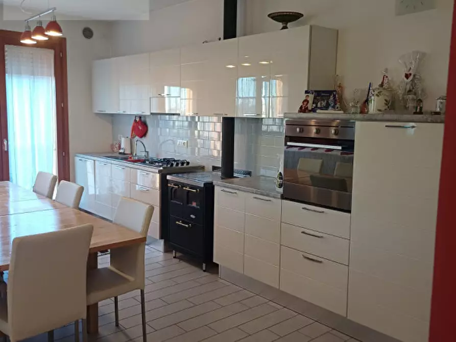 Immagine 2 di Appartamento in affitto  in Via Antonio Meucci a Selvazzano Dentro