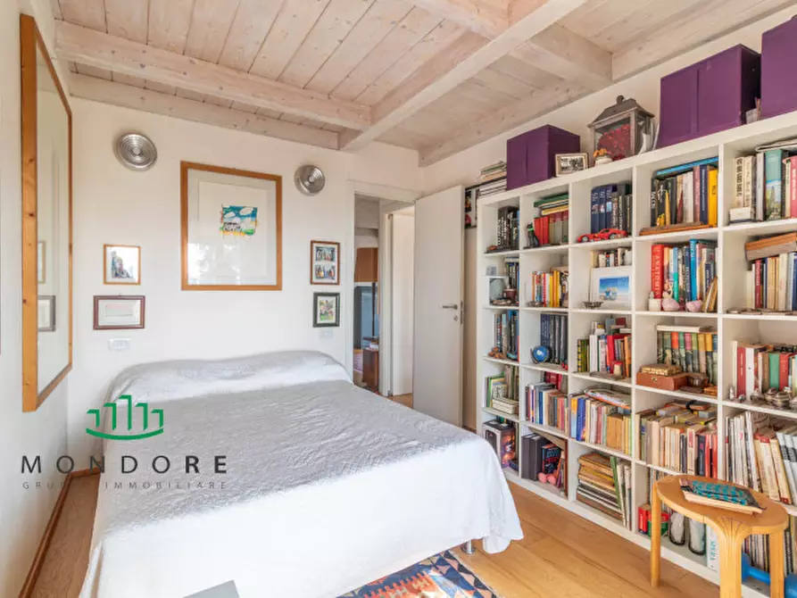 Immagine 39 di Attico in vendita  in via san donato 70 a Granarolo Dell'emilia