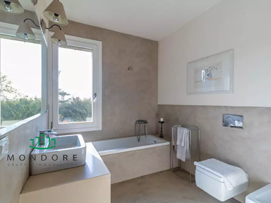 Immagine 42 di Attico in vendita  in via san donato 70 a Granarolo Dell'emilia