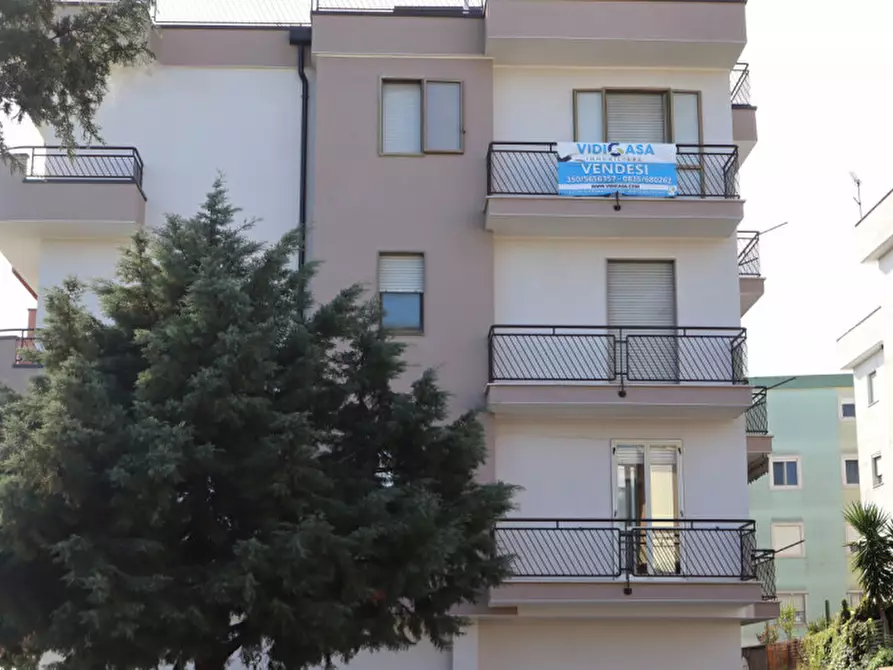 Immagine 4 di Appartamento in vendita  in Viale Europa, 46 a Montescaglioso