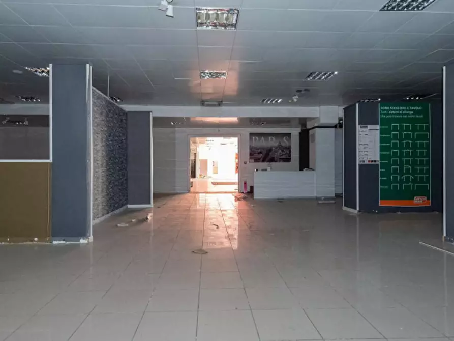 Immagine 9 di Capannone industriale in vendita  in Strada Statale 372, N. snc a San Salvatore Telesino