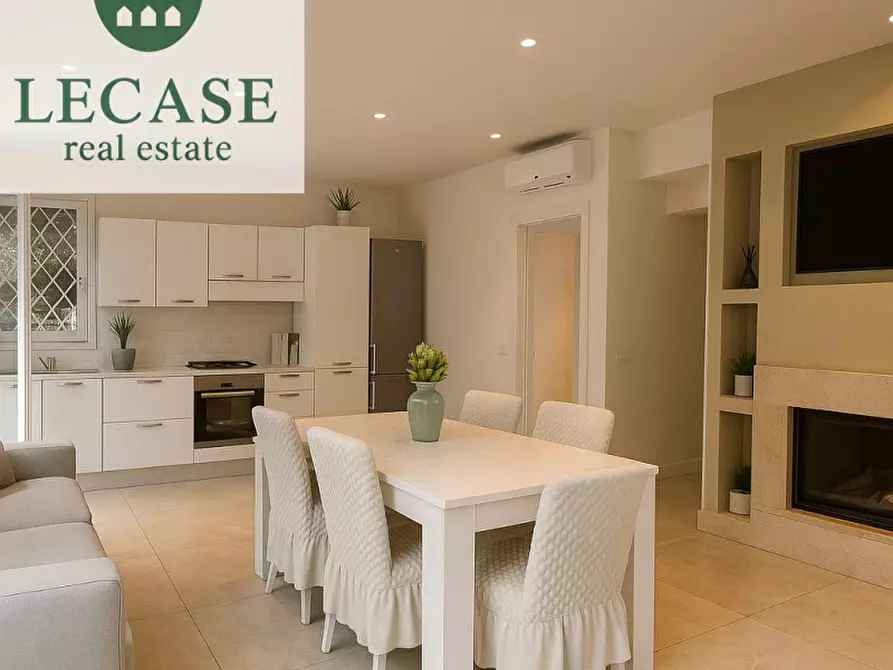 Immagine 8 di Villa in vendita  in Via Amilcare Ponchielli a Forte Dei Marmi