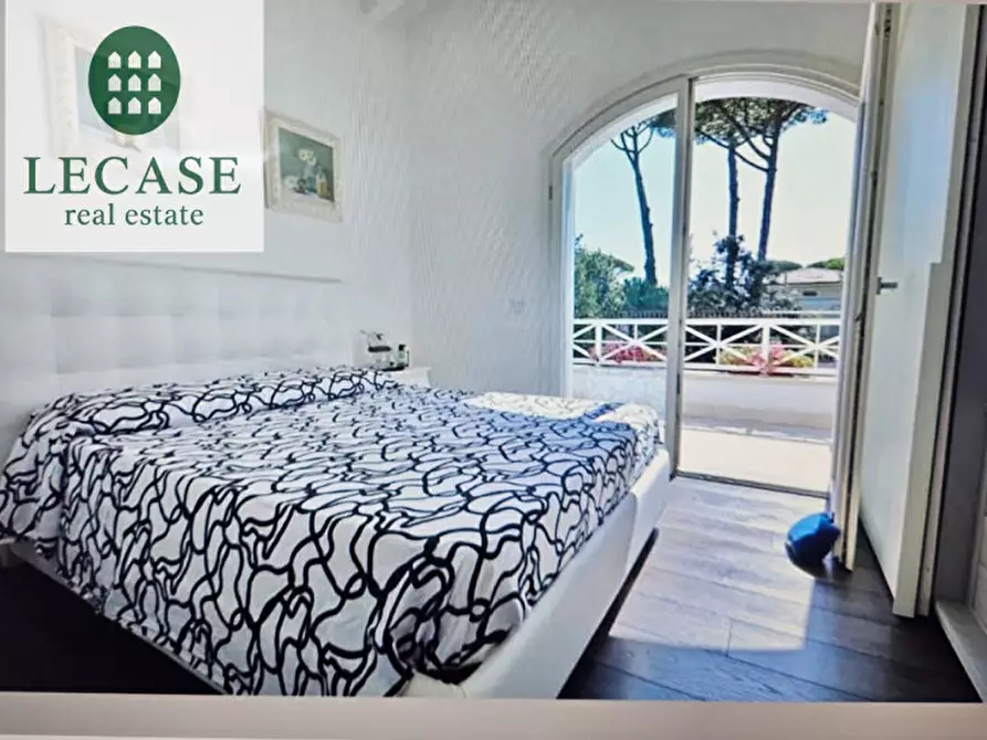 Immagine 12 di Villa in vendita  in Via Amilcare Ponchielli a Forte Dei Marmi