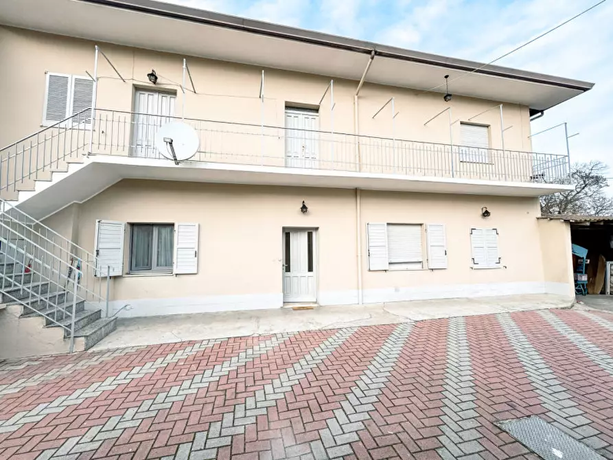 Immagine 1 di Villetta a schiera in vendita  in Via Lazzaretto 72 a Borgo Ticino