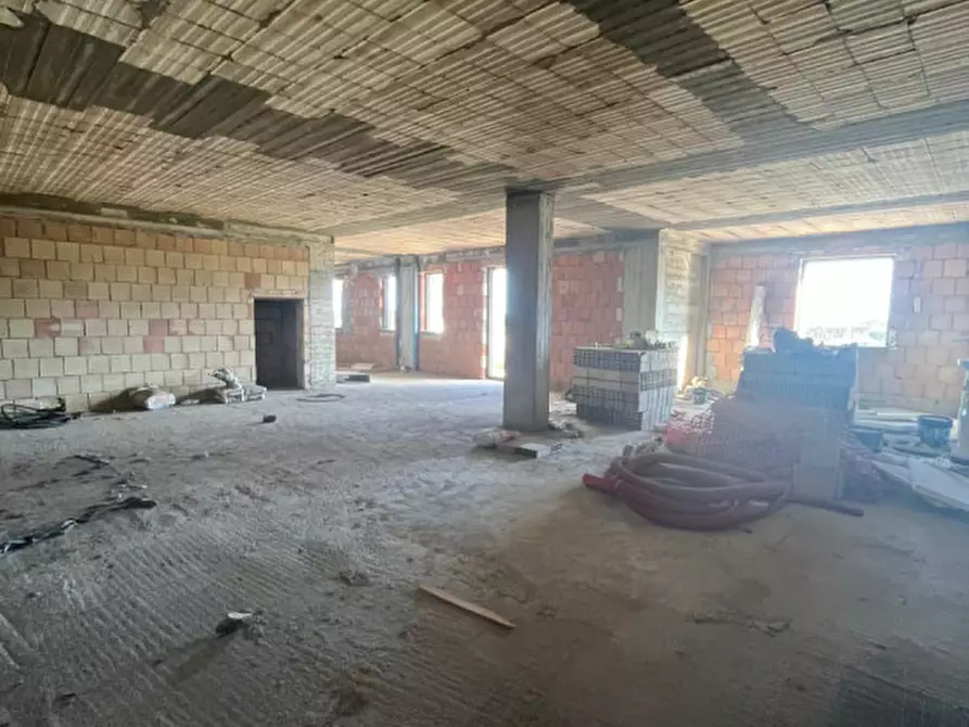 Immagine 4 di Appartamento in vendita  in VIA RUSSOMANNO a Satriano