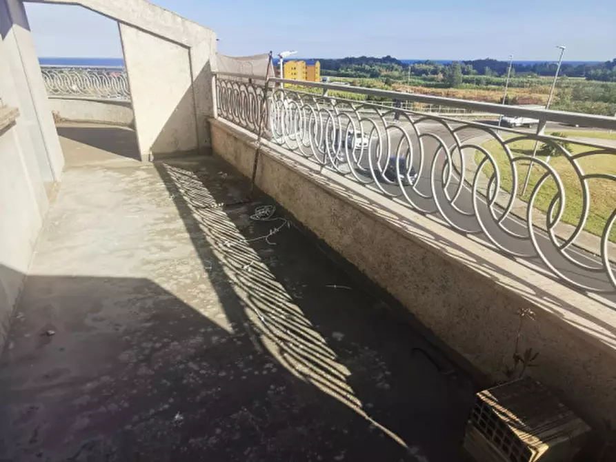 Immagine 10 di Appartamento in vendita  in VIA RUSSOMANNO a Satriano