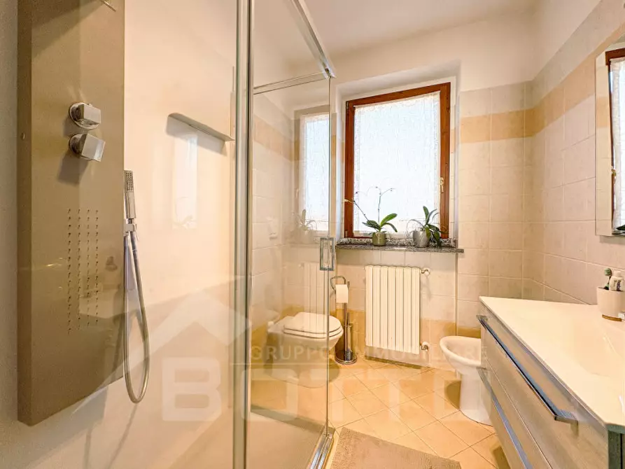 Immagine 13 di Appartamento in vendita  in Via della Costituzione n. 118 a Oleggio