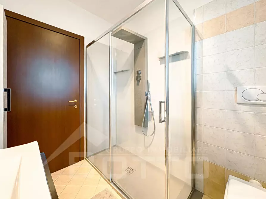 Immagine 14 di Appartamento in vendita  in Via della Costituzione n. 118 a Oleggio