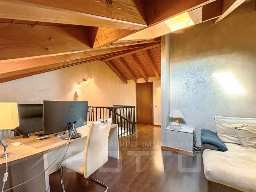 Immagine 20 di Appartamento in vendita  in Via della Costituzione n. 118 a Oleggio