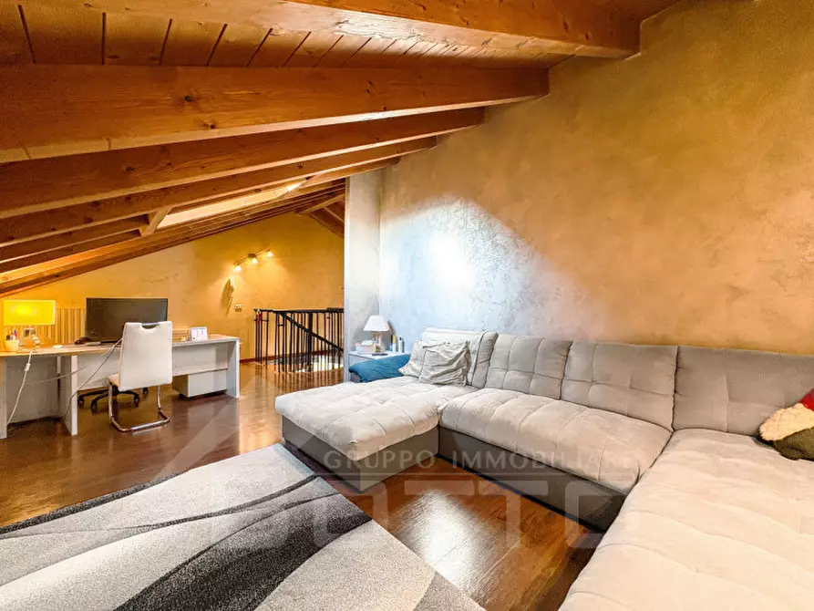 Immagine 21 di Appartamento in vendita  in Via della Costituzione n. 118 a Oleggio