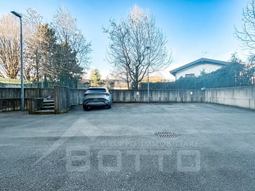 Immagine 34 di Appartamento in vendita  in Via della Costituzione n. 118 a Oleggio