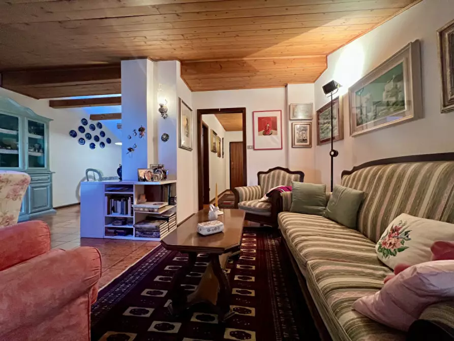 Immagine 1 di Appartamento in vendita  in via mazzini 4 a Trento