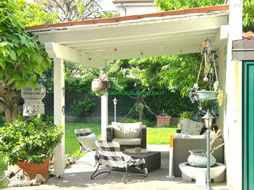 Immagine 7 di Appartamento in vendita  in via felisati a Venezia