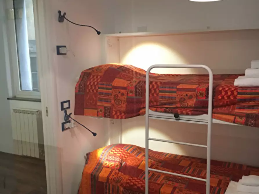 Immagine 3 di Appartamento in affitto  in piazza cavour a Genova