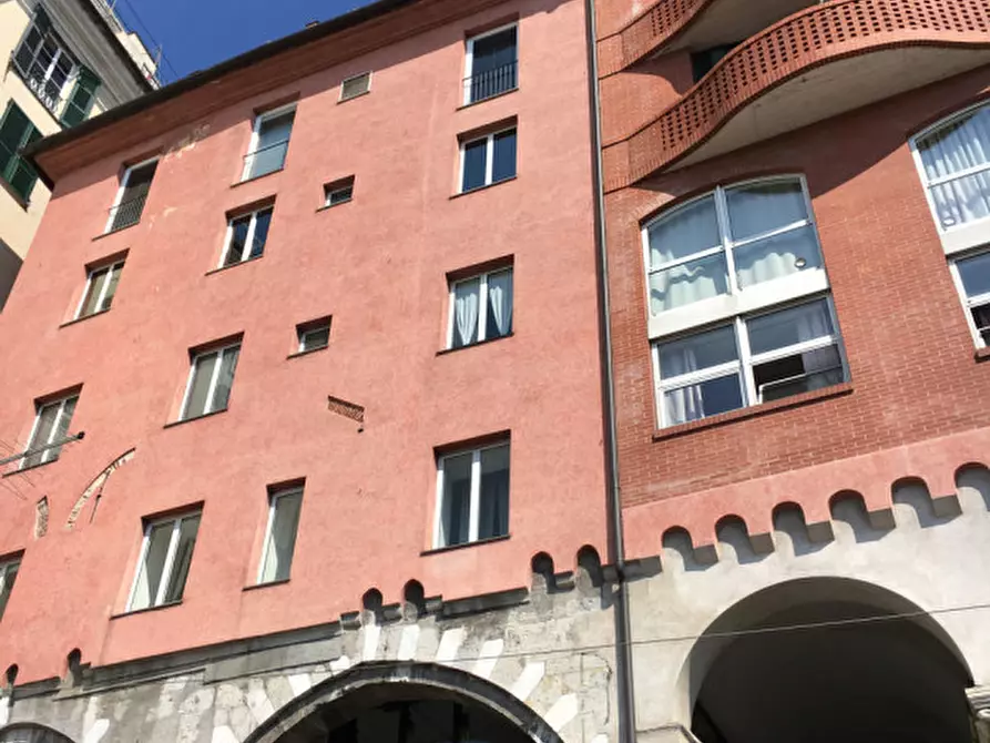 Immagine 9 di Appartamento in affitto  in piazza cavour a Genova