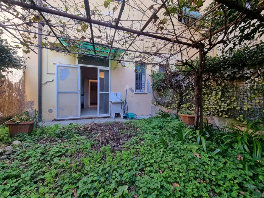 Immagine 9 di Appartamento in vendita  in VIA DEL GELSOMINO a Firenze
