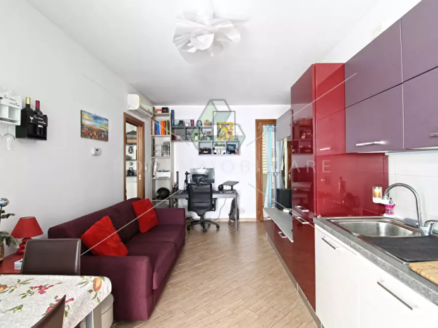 Immagine 2 di Appartamento in vendita  in Via Luigi De Marchi a Roma