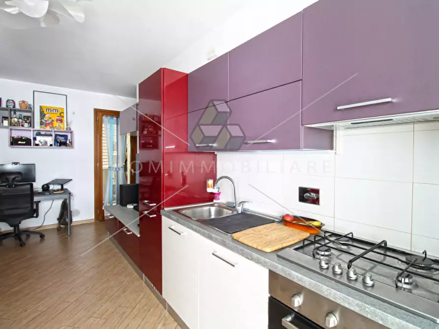 Immagine 3 di Appartamento in vendita  in Via Luigi De Marchi a Roma