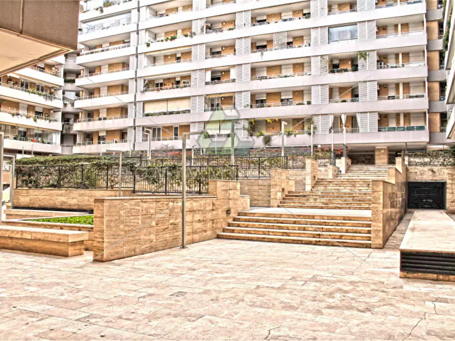 Immagine 12 di Appartamento in vendita  in Via Luigi De Marchi a Roma