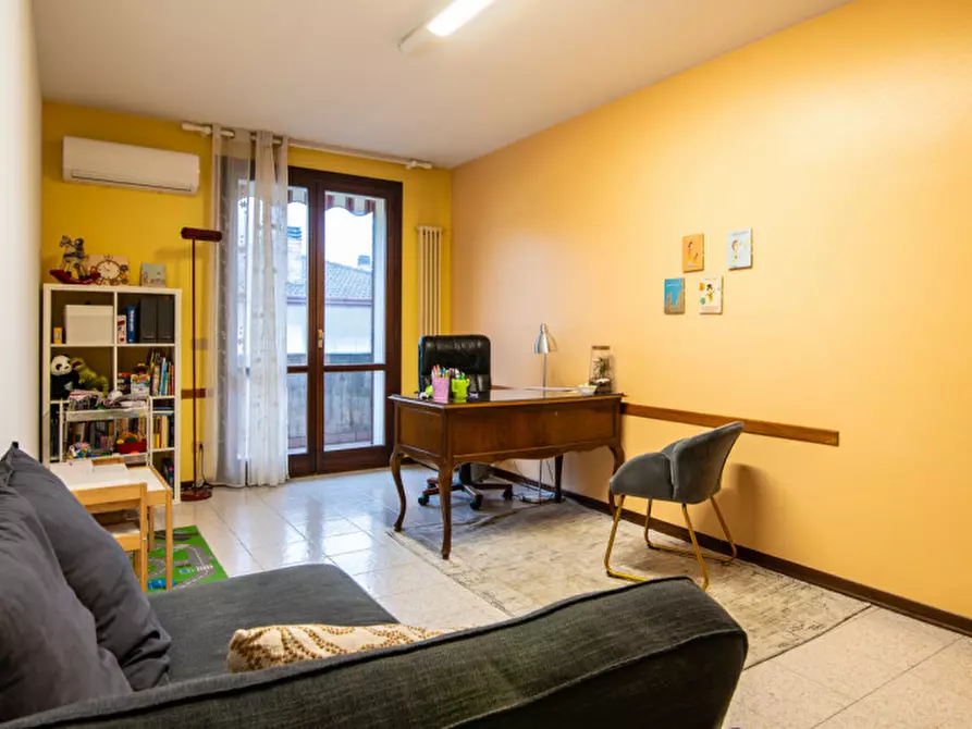 Immagine 1 di Ufficio in vendita  in Via Venticinque Aprile a Teolo