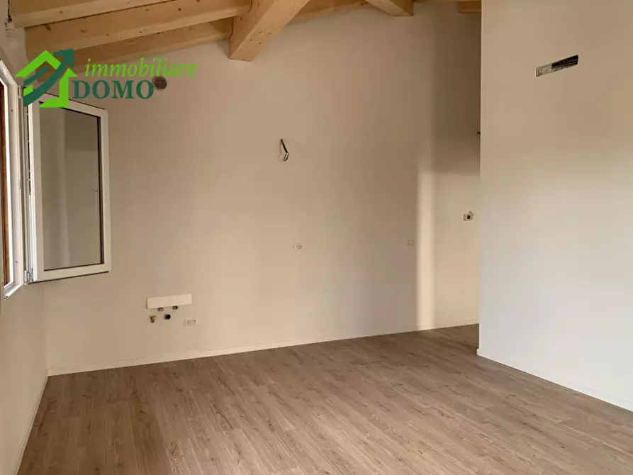 Immagine 3 di Appartamento in vendita  in schio a Schio