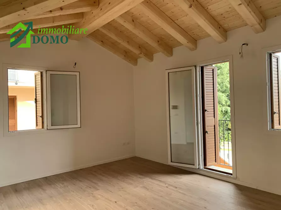 Immagine 4 di Appartamento in vendita  in schio a Schio