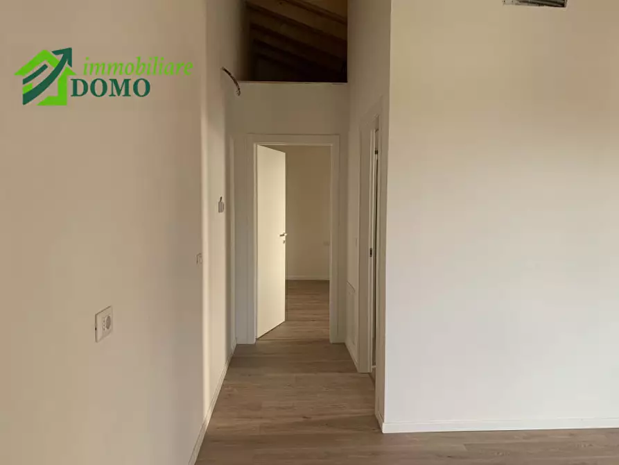 Immagine 6 di Appartamento in vendita  in schio a Schio