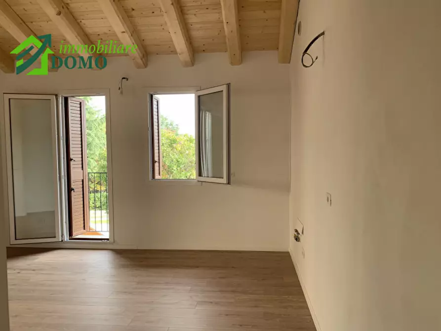 Immagine 14 di Appartamento in vendita  in schio a Schio