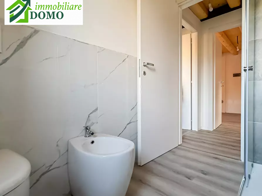 Immagine 3 di Appartamento in vendita  in schio a Schio