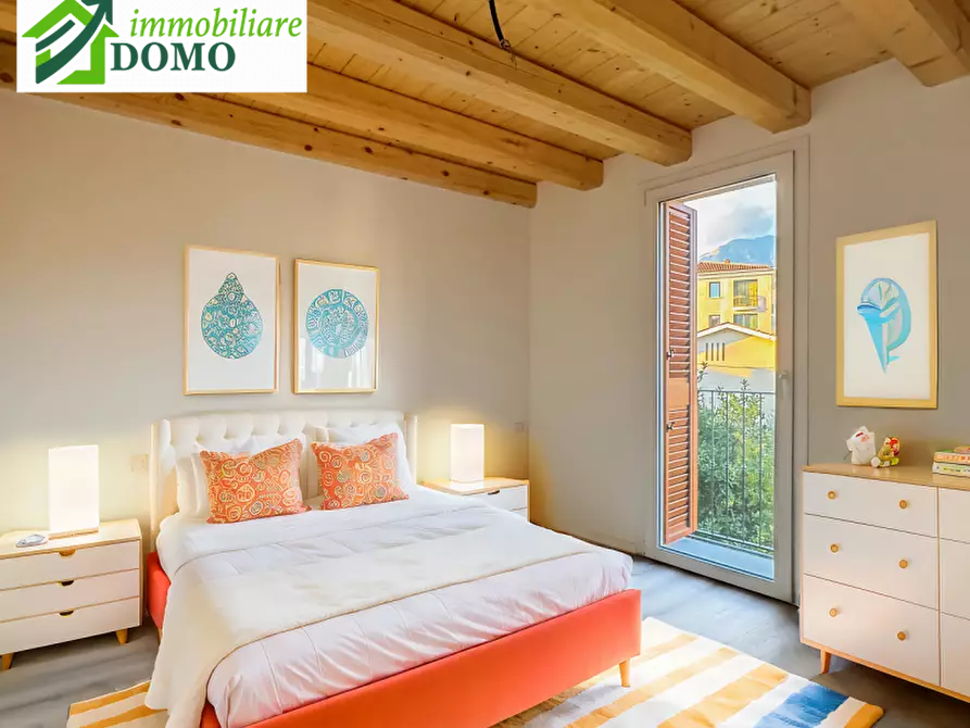 Immagine 10 di Appartamento in vendita  in schio a Schio