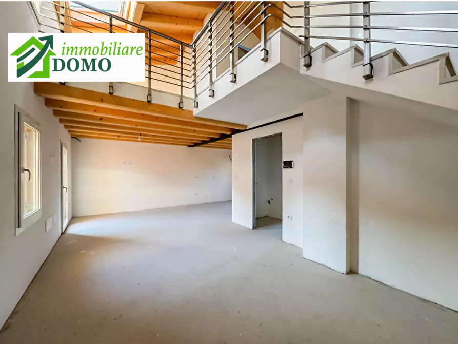 Immagine 2 di Appartamento in vendita  in schio a Schio