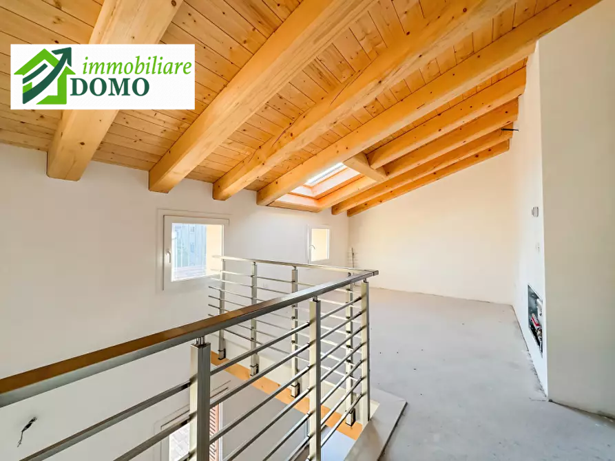 Immagine 4 di Appartamento in vendita  in schio a Schio