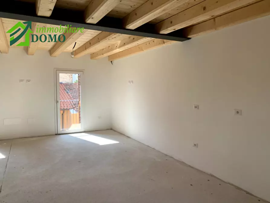 Immagine 5 di Appartamento in vendita  in schio a Schio