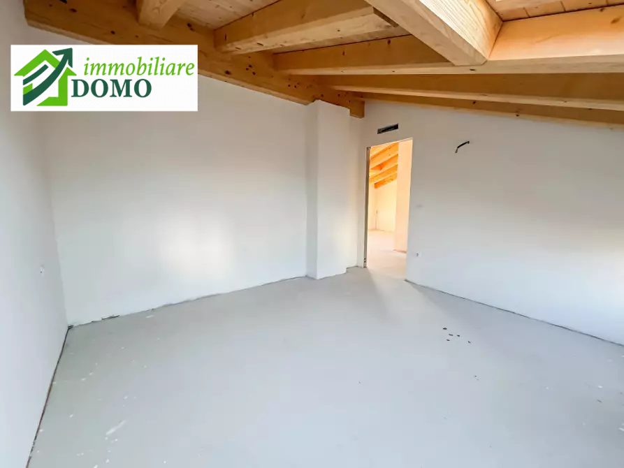 Immagine 6 di Appartamento in vendita  in schio a Schio