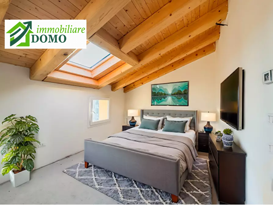 Immagine 7 di Appartamento in vendita  in schio a Schio